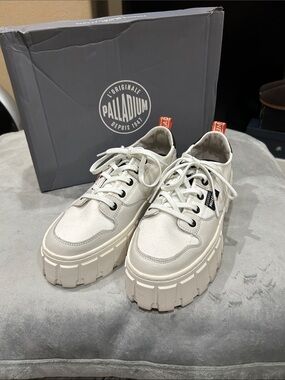 Palladium Women's Cream Platform Lace-Up Shoes with Orange Heel Tab